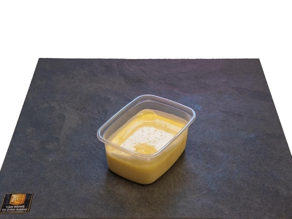 Vanille saus bij appelstrudel